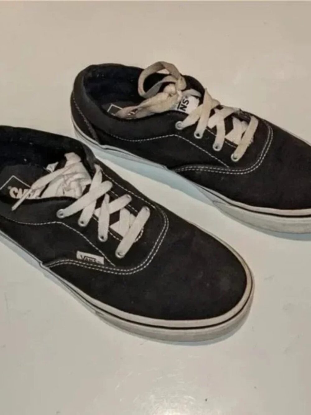 READ Vans Tie Solid Black Boy Youth 6 Gym Shoe Fits like Woman Size 8